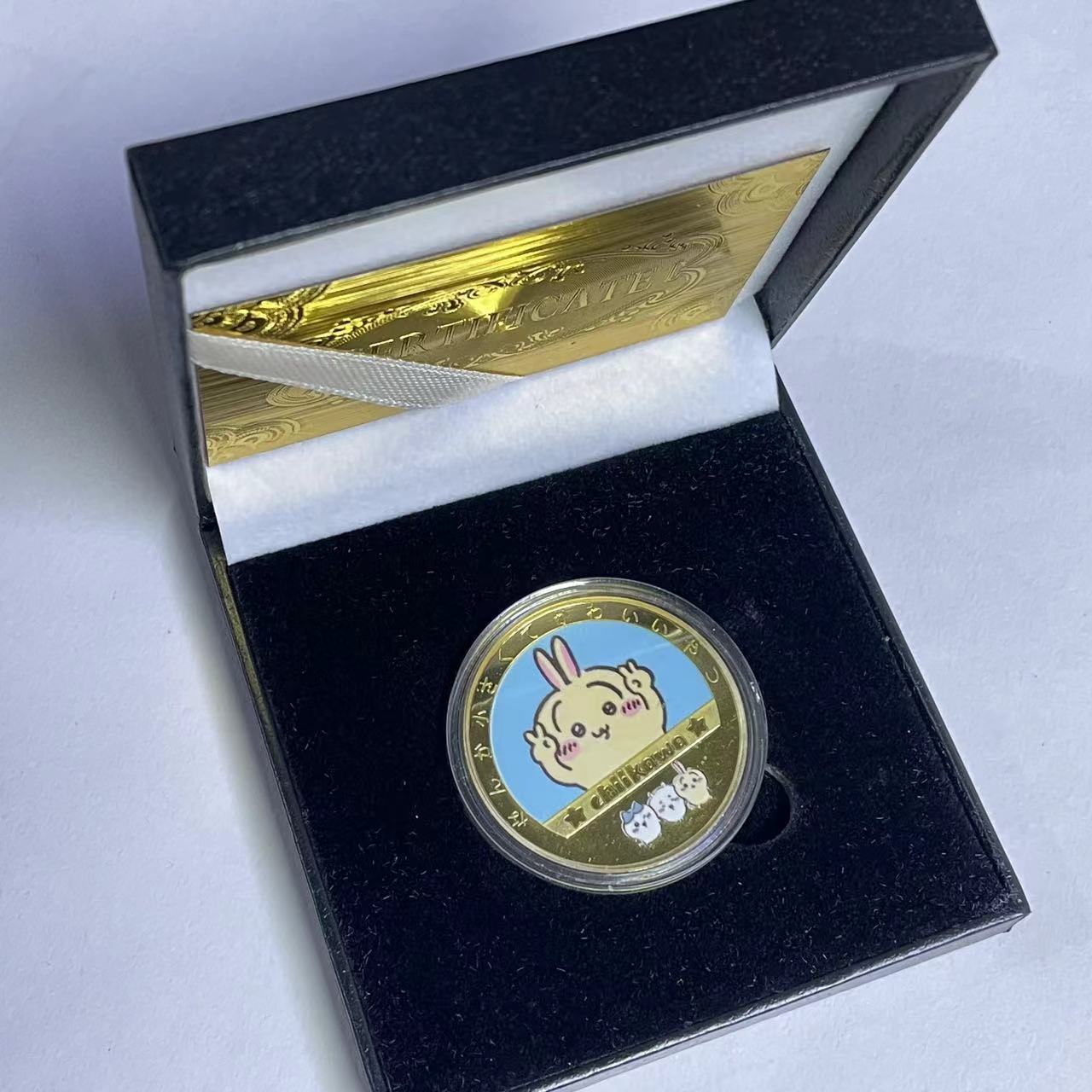 Moneda Conmemorativa de Chiika - Anime Merchandise Licensing reseña y precio